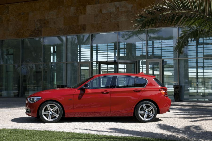  BMW 118i Sport Line 2011 года  (фото 179 из 185)